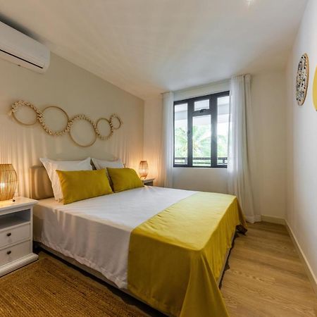 Les Cerisiers Beach Residence, Cosy And Modern 3 Bedroom Apartment Located 50 Metres From The Beach And From All Amenities And Restaurants On The Coastal Road Flic-en-Flacq Exterior foto