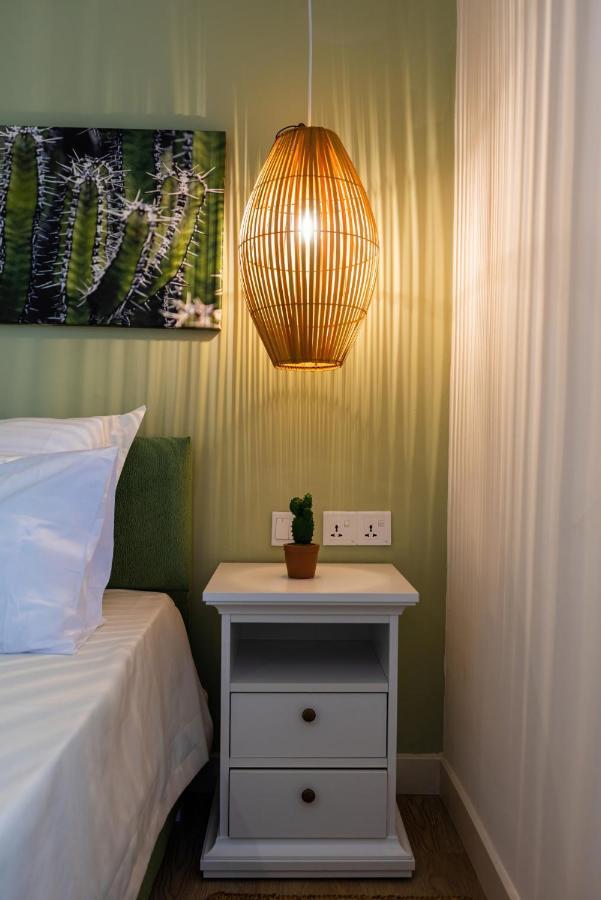 Les Cerisiers Beach Residence, Cosy And Modern 3 Bedroom Apartment Located 50 Metres From The Beach And From All Amenities And Restaurants On The Coastal Road Flic-en-Flacq Exterior foto