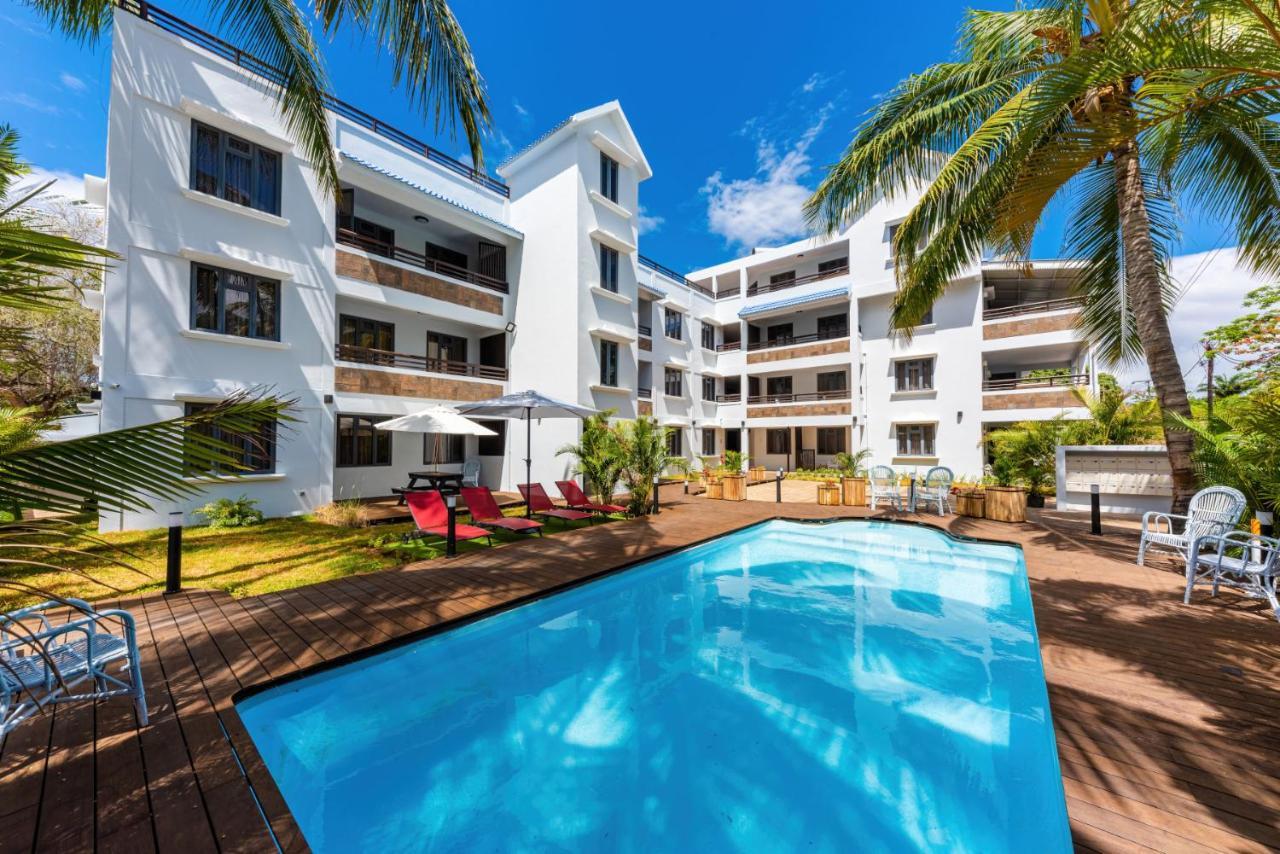 Les Cerisiers Beach Residence, Cosy And Modern 3 Bedroom Apartment Located 50 Metres From The Beach And From All Amenities And Restaurants On The Coastal Road Flic-en-Flacq Exterior foto