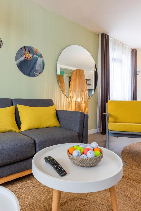 Les Cerisiers Beach Residence, Cosy And Modern 3 Bedroom Apartment Located 50 Metres From The Beach And From All Amenities And Restaurants On The Coastal Road Flic-en-Flacq Exterior foto