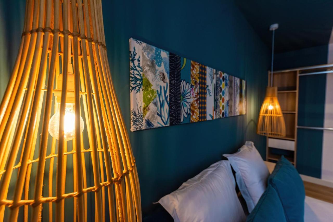 Les Cerisiers Beach Residence, Cosy And Modern 3 Bedroom Apartment Located 50 Metres From The Beach And From All Amenities And Restaurants On The Coastal Road Flic-en-Flacq Exterior foto