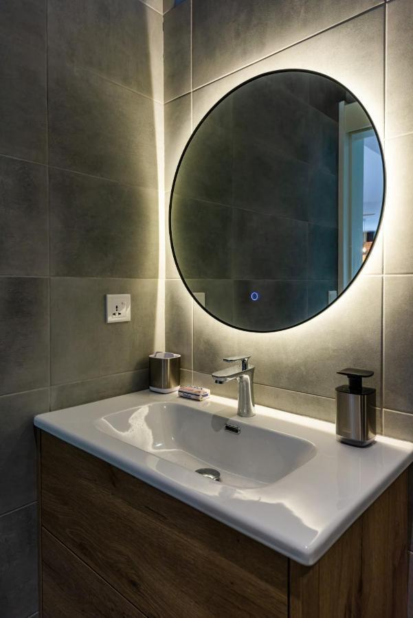 Les Cerisiers Beach Residence, Cosy And Modern 3 Bedroom Apartment Located 50 Metres From The Beach And From All Amenities And Restaurants On The Coastal Road Flic-en-Flacq Exterior foto